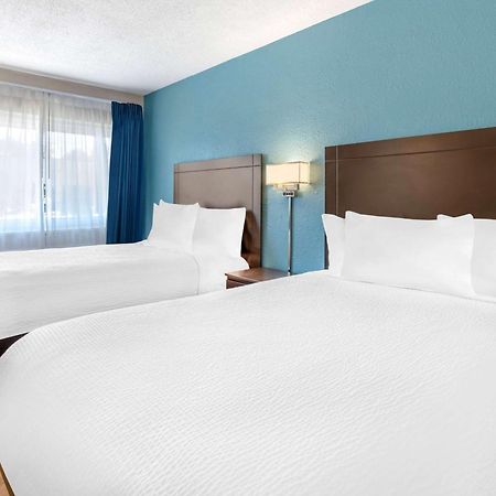 Days Inn By Wyndham Wrightstown Mcguire Afb Bordentown Eksteriør bilde