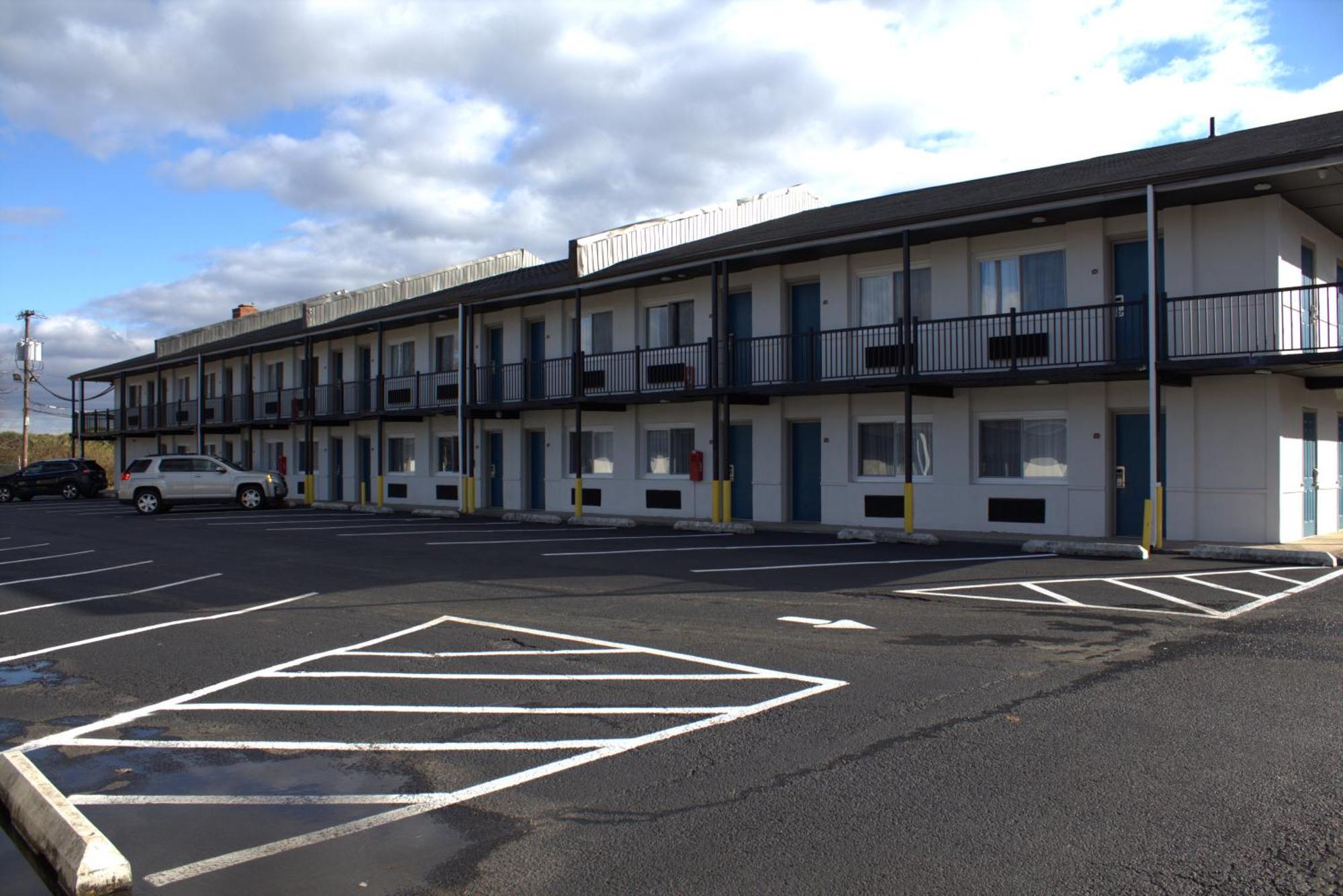 Days Inn By Wyndham Wrightstown Mcguire Afb Bordentown Eksteriør bilde