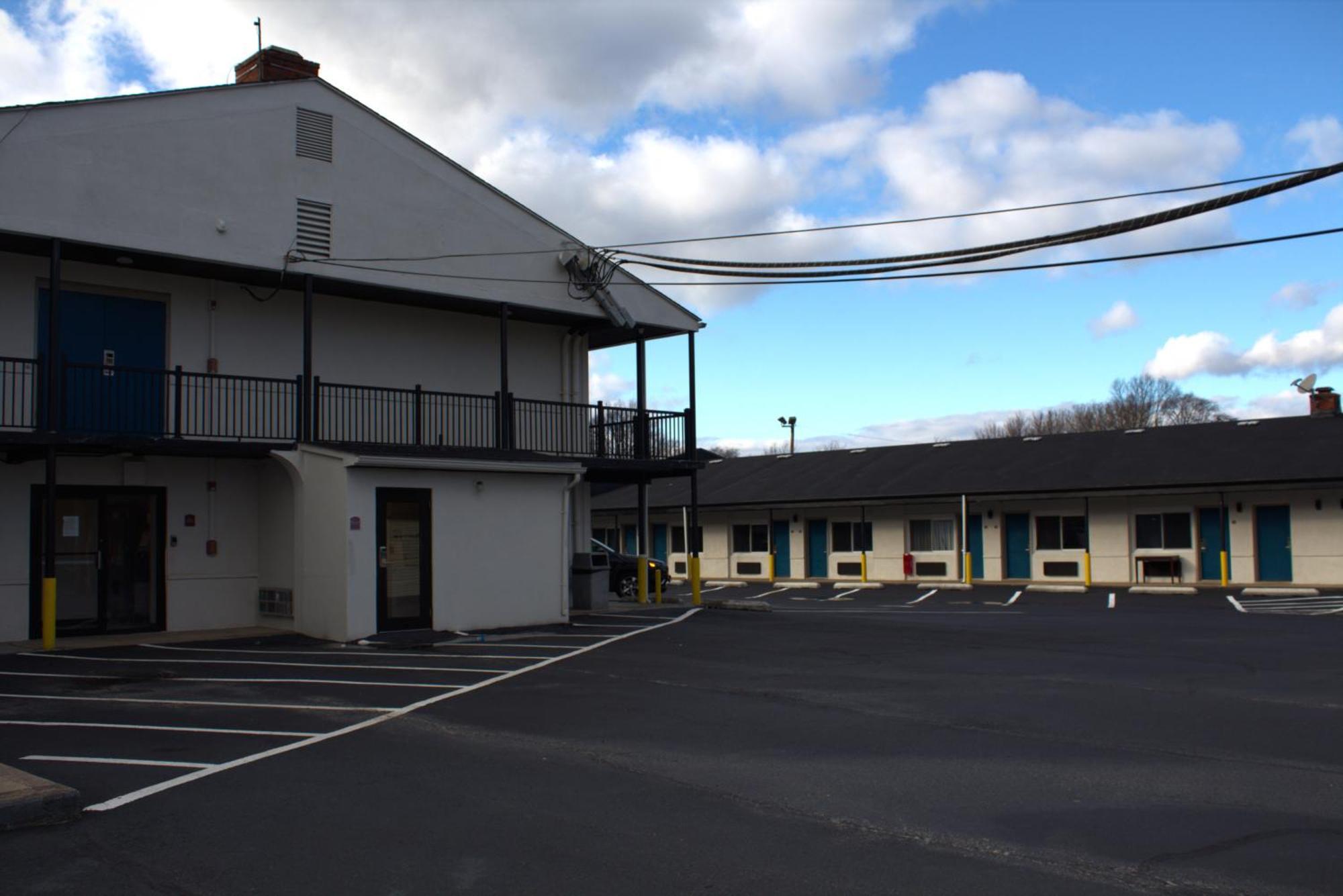 Days Inn By Wyndham Wrightstown Mcguire Afb Bordentown Eksteriør bilde