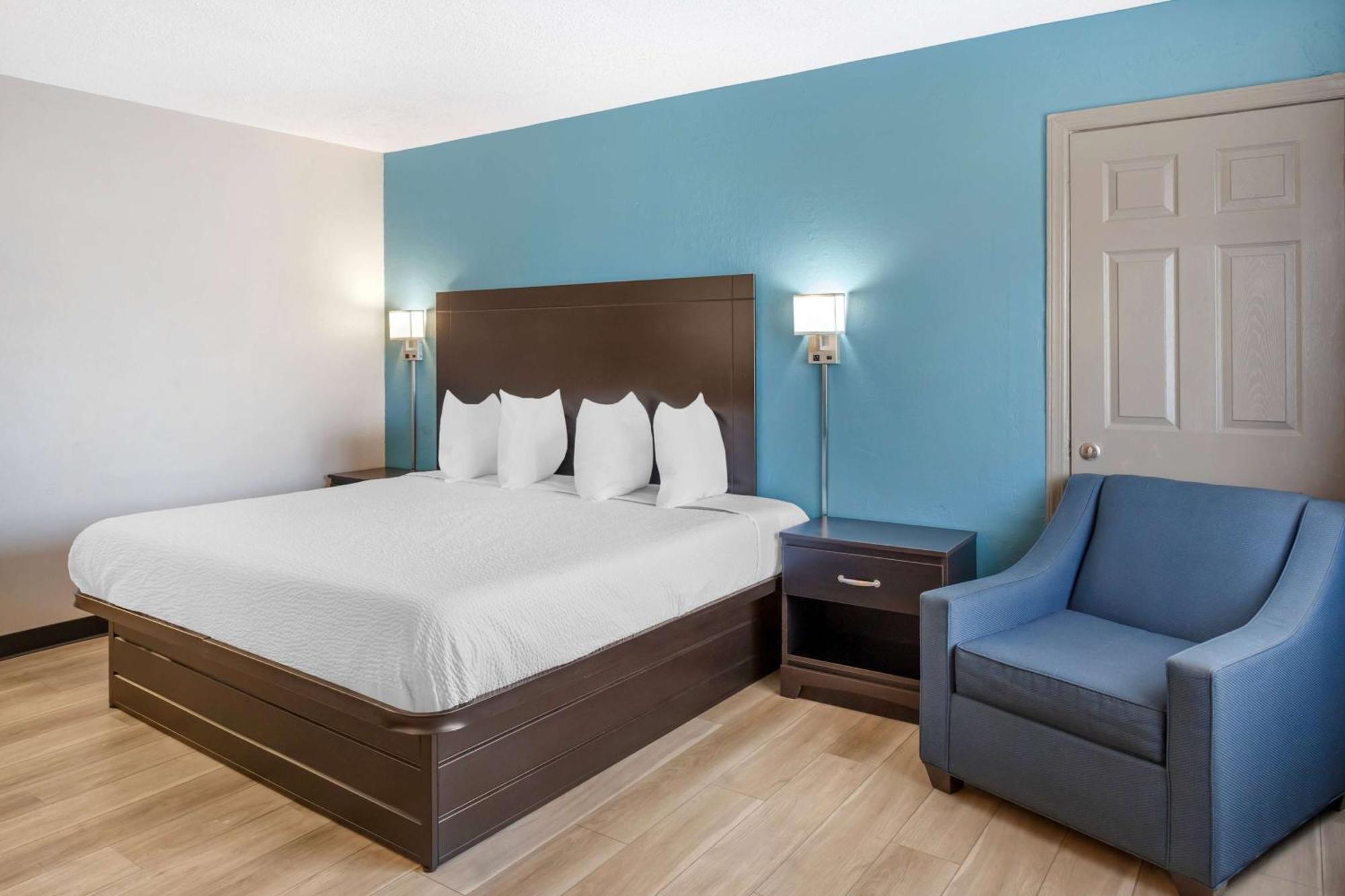 Days Inn By Wyndham Wrightstown Mcguire Afb Bordentown Eksteriør bilde