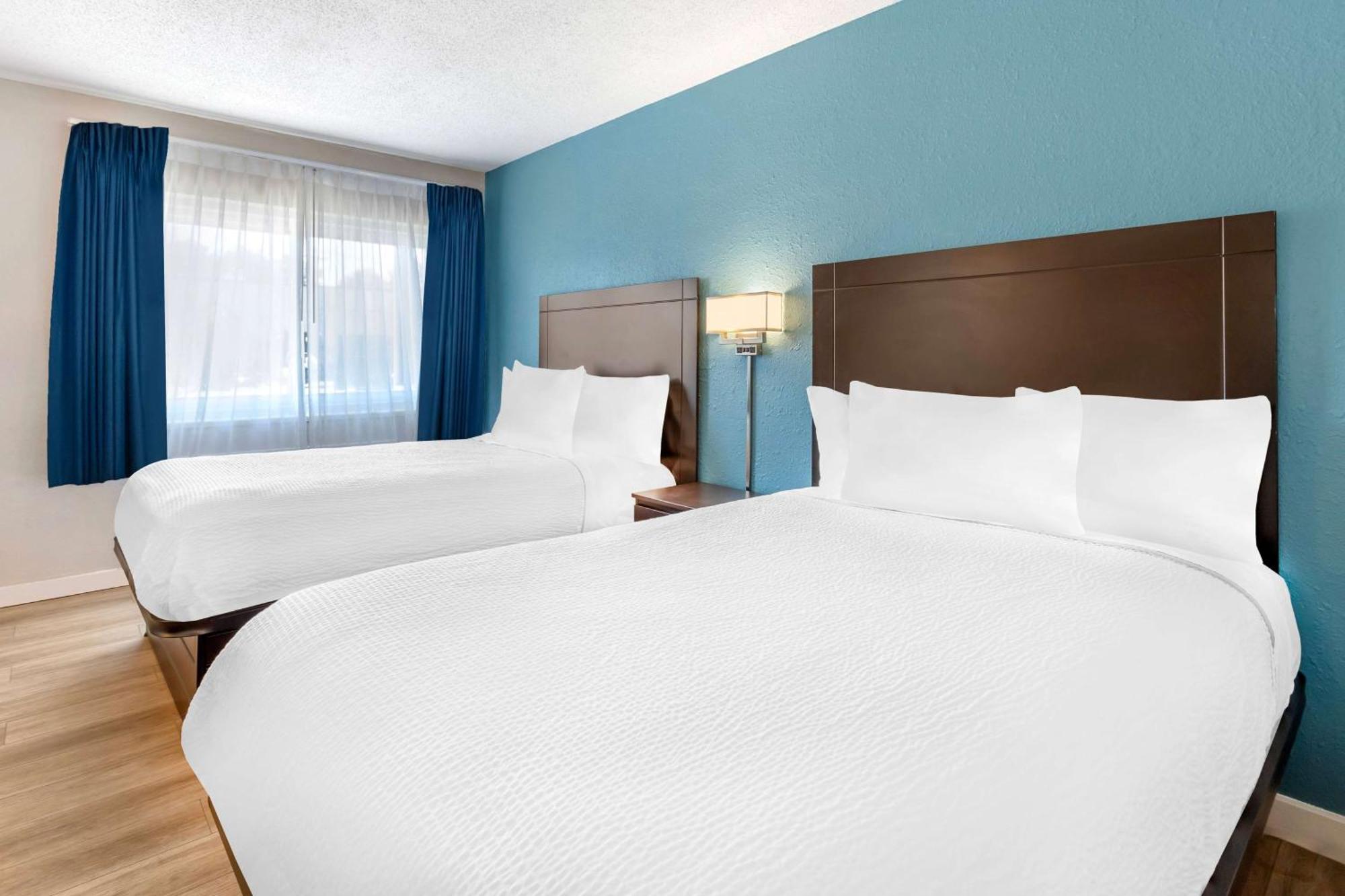 Days Inn By Wyndham Wrightstown Mcguire Afb Bordentown Eksteriør bilde