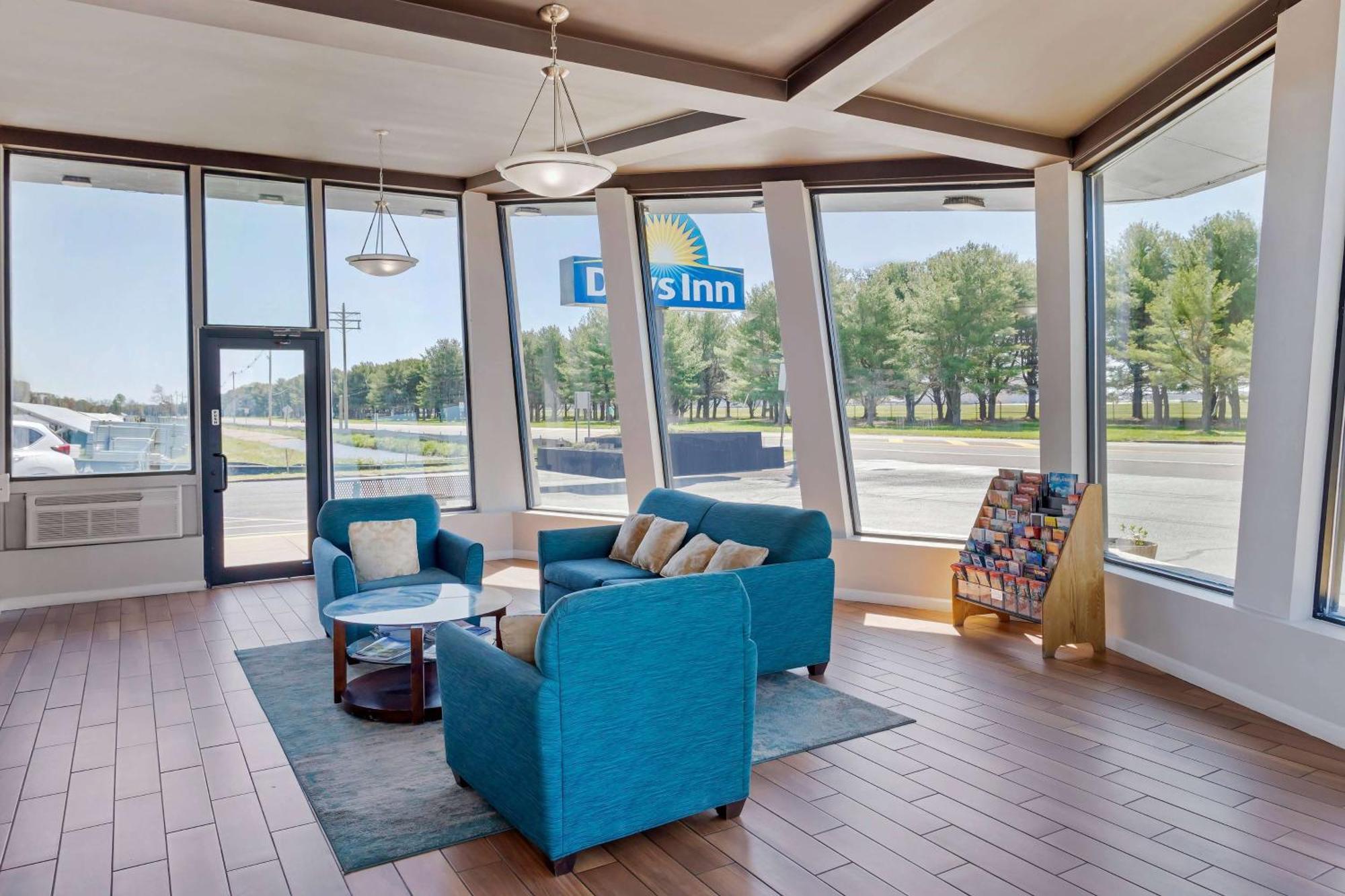 Days Inn By Wyndham Wrightstown Mcguire Afb Bordentown Eksteriør bilde