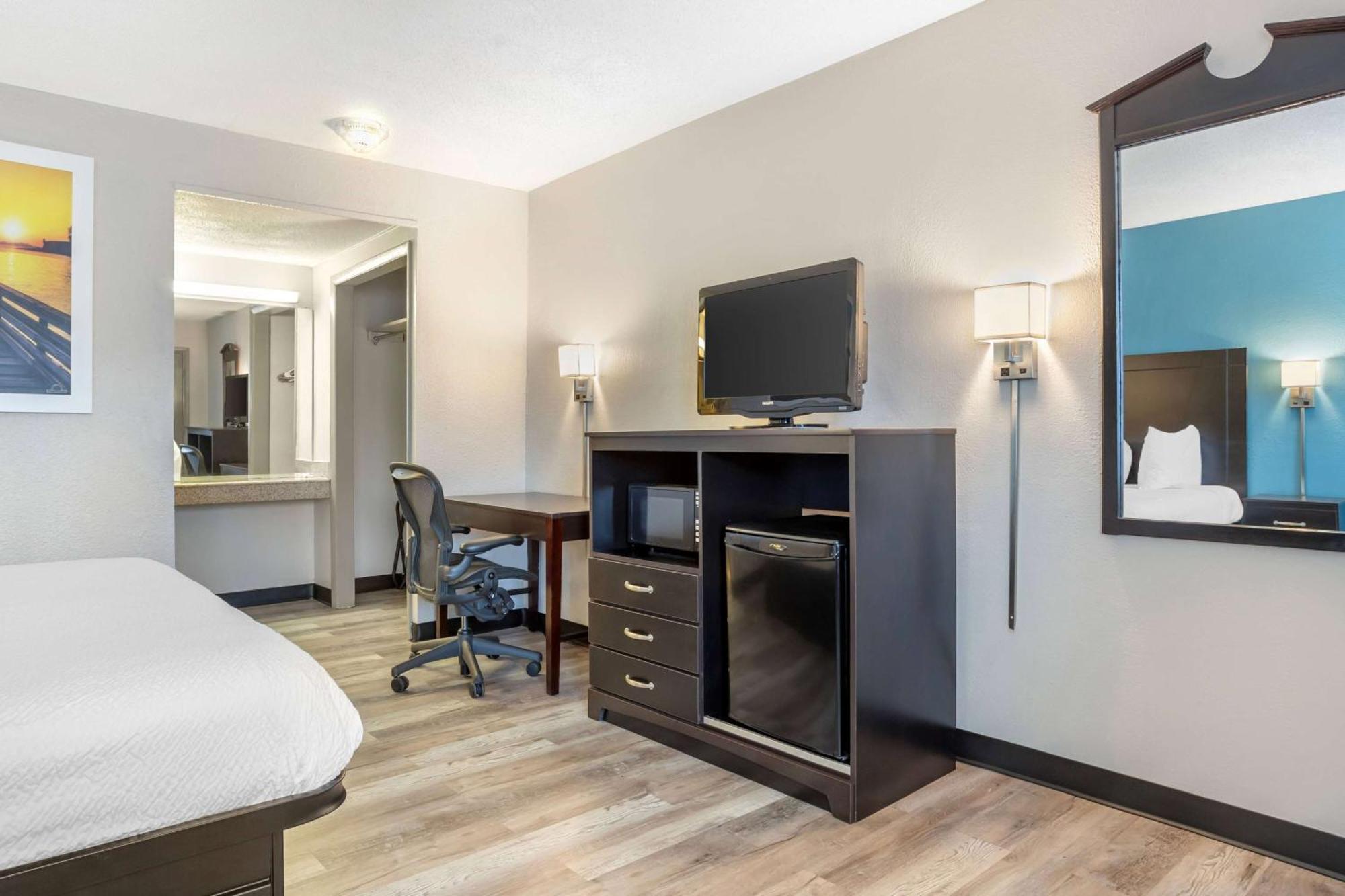 Days Inn By Wyndham Wrightstown Mcguire Afb Bordentown Eksteriør bilde